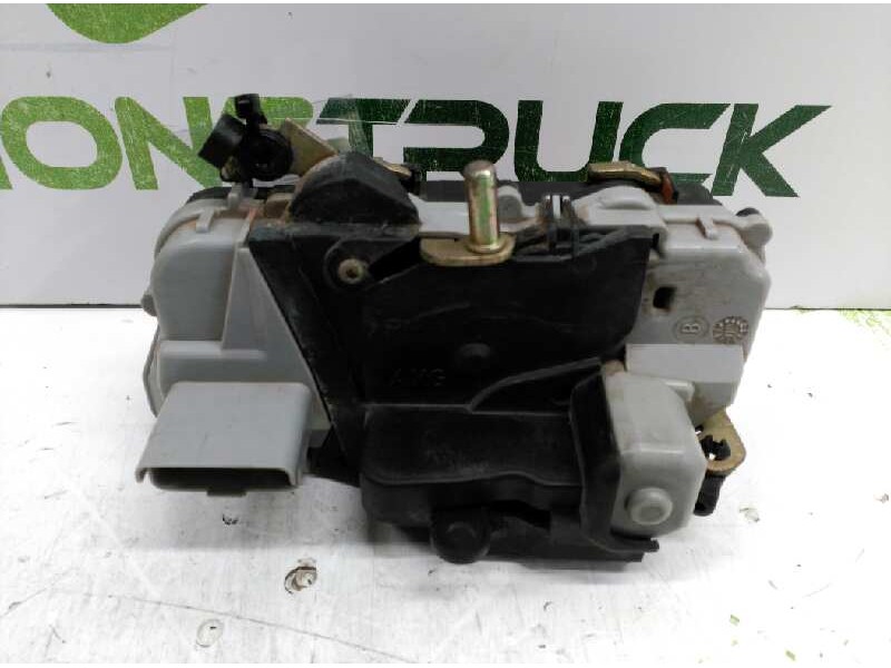 Recambio de cerradura puerta delantera izquierda para citroën xsara picasso 2.0 hdi referencia OEM IAM 9135H5  
