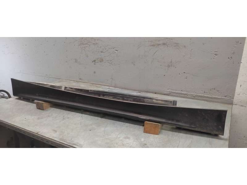 Recambio de estribo derecho para bmw serie 1 berlina (e81/e87) 120d referencia OEM IAM   