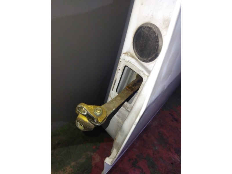 Recambio de puerta delantera izquierda para mercedes-benz sprinter (w901,w904) caja cerr. 2.3 cat referencia OEM IAM A9017200305