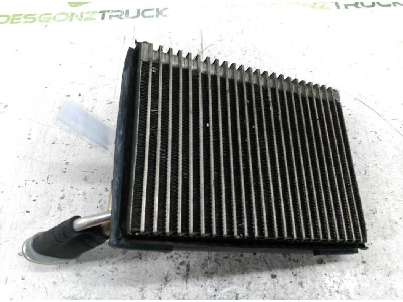 Recambio de evaporador aire acondicionado para volkswagen passat berlina (3b3) 1.9 tdi referencia OEM IAM 8D1820103D  