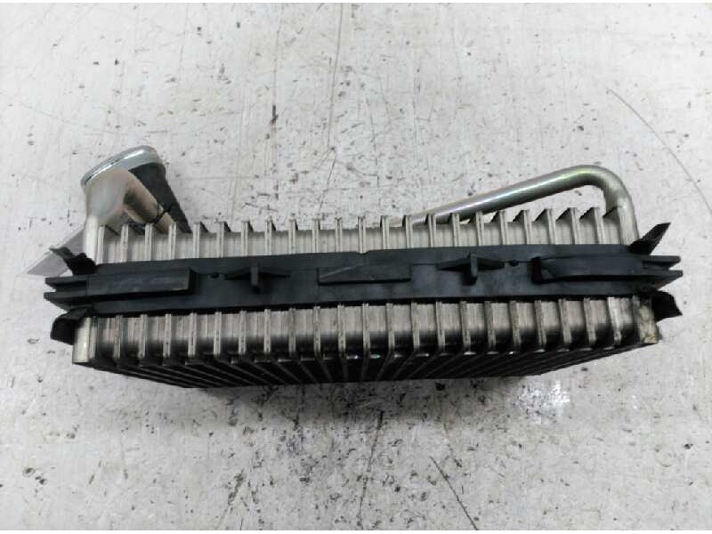 Recambio de evaporador aire acondicionado para volkswagen passat berlina (3b3) 1.9 tdi referencia OEM IAM 8D1820103D  