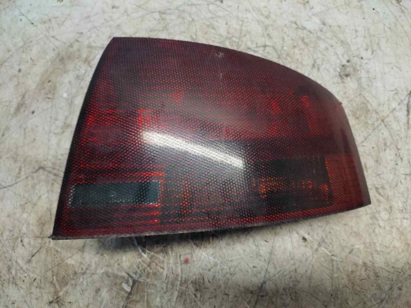 Recambio de piloto trasero derecho para audi a4 berlina (8e) 1.9 tdi referencia OEM IAM   5 PINS