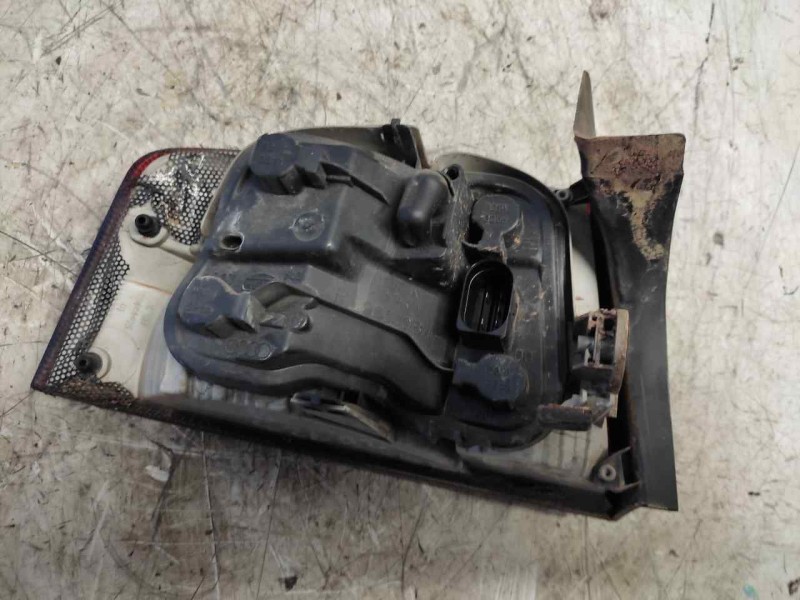 Recambio de piloto trasero derecho para audi a4 berlina (8e) 1.9 tdi referencia OEM IAM   5 PINS