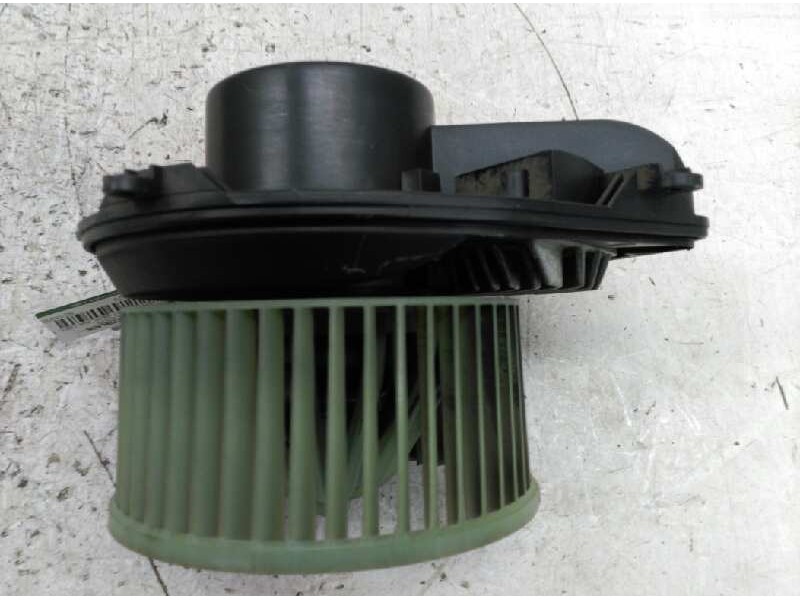 Recambio de ventilador calefaccion para volkswagen passat berlina (3b3) 1.9 tdi referencia OEM IAM 8D1820021  