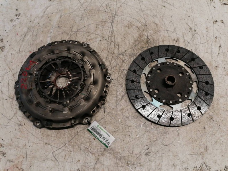 Recambio de kit embrague para peugeot 308 sw envy referencia OEM IAM 9675022680  