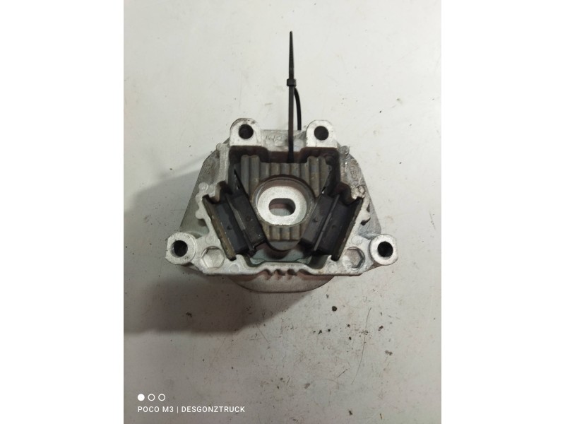 Recambio de soporte motor para renault midlum referencia OEM IAM 5010460056  