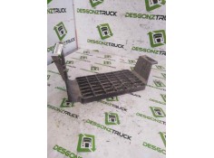 Recambio de peldaño derecho para renault b 120-35/55/65 messenger e2 2.8 diesel referencia OEM IAM 5000370940  
