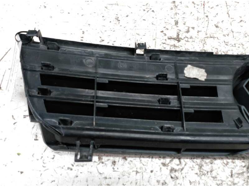 Recambio de rejilla delantera central para volkswagen polo berlina (6n2) trendline referencia OEM IAM 6N0853651 6N0853655 