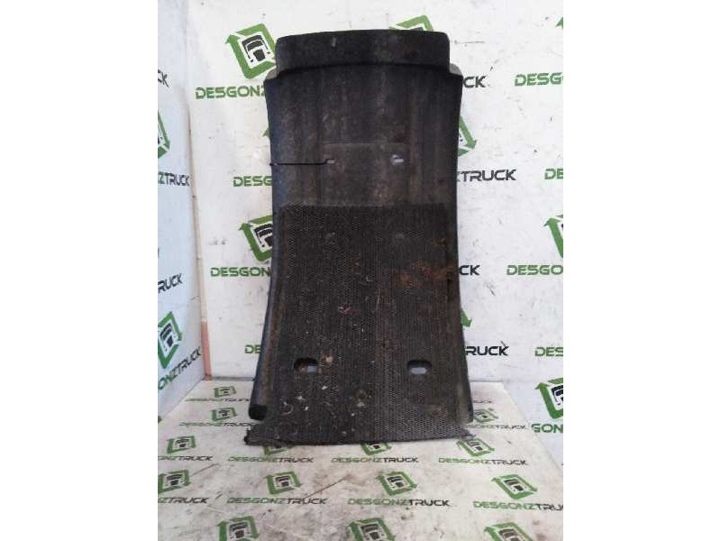 Recambio de guardabarros delantero derecho para renault premium route 2006 fas 4x2 larga distancia referencia OEM IAM   
