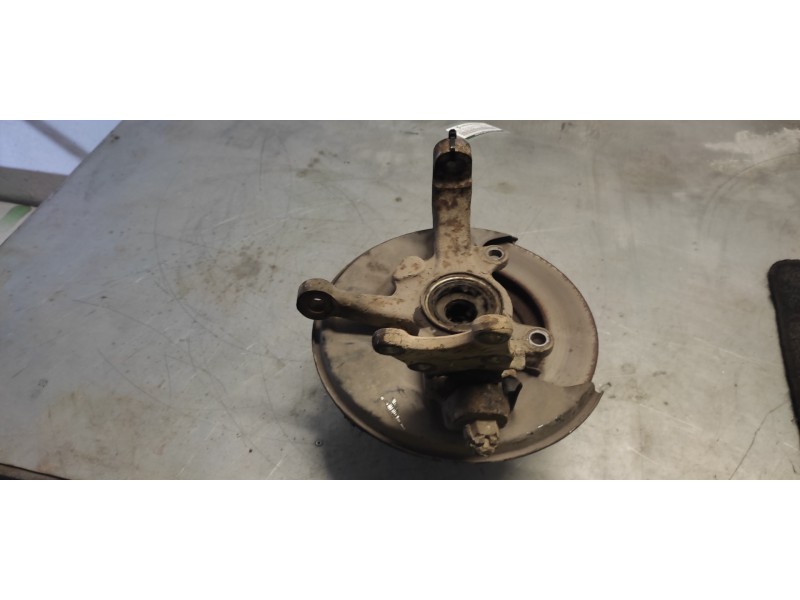 Recambio de mangueta delantera derecha para opel monterey referencia OEM IAM   