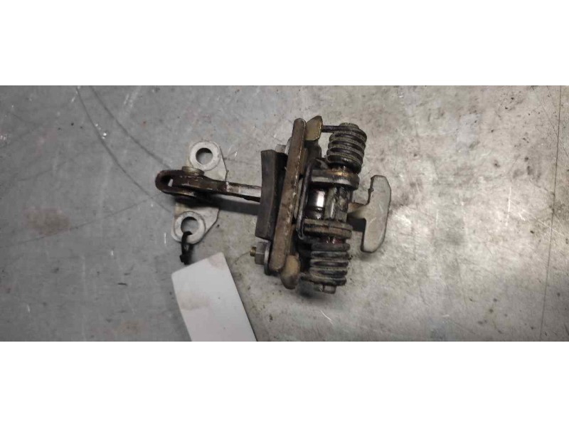 Recambio de retenedor puerta para citroën berlingo 1.9 d leader referencia OEM IAM   DELANTERA IZQUIERDA