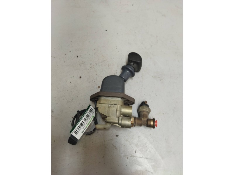 Recambio de palanca freno de mano para iveco eurocargo 05.03  3.9 diesel referencia OEM IAM DPM94EY  