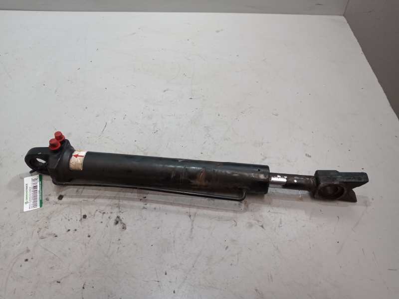 Recambio de brazo elevacion cabina para renault magnum ab 2005 12.8 diesel referencia OEM IAM 5010629264  