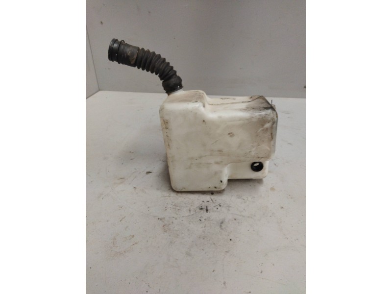 Recambio de deposito limpia para nissan trucks l35.09 ... referencia OEM IAM   