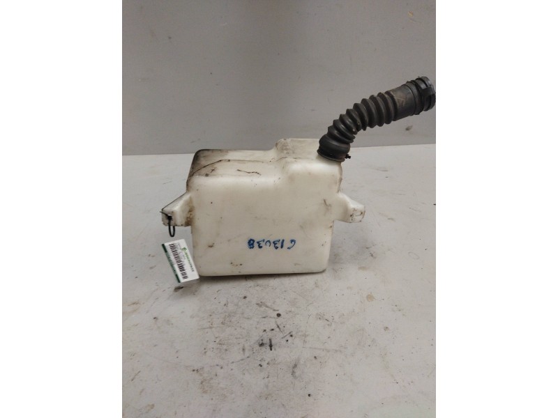 Recambio de deposito limpia para nissan trucks l35.09 ... referencia OEM IAM   