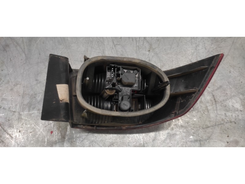 Recambio de piloto trasero derecho para renault laguna ii (bg0) expression referencia OEM IAM   4 PINS