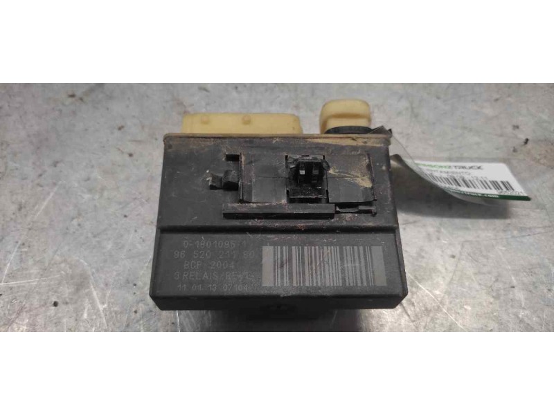 Recambio de caja precalentamiento para citroën c3 lx referencia OEM IAM 9652021180 6/1 PINS 