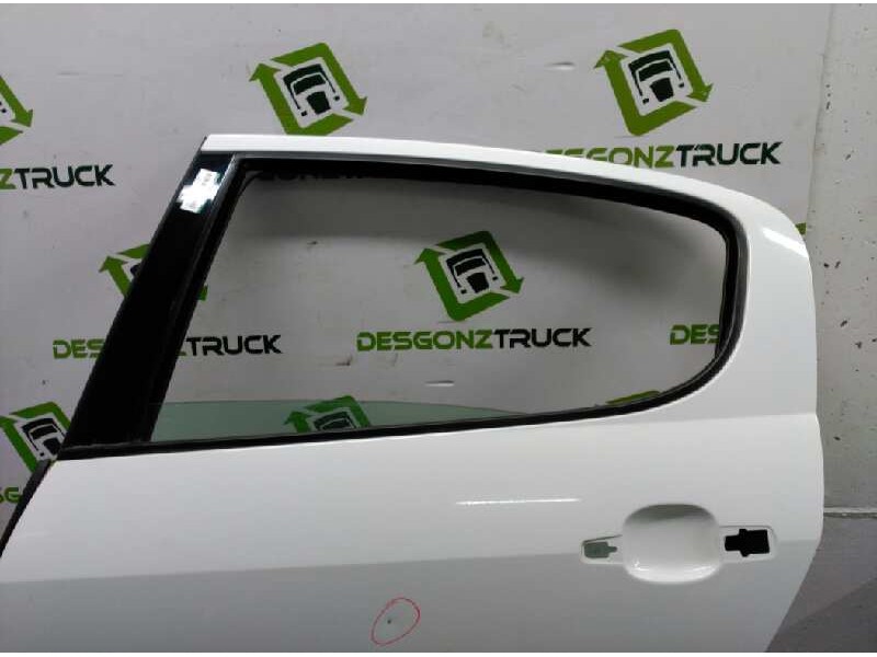 Recambio de puerta trasera izquierda para peugeot 407 sport referencia OEM IAM   
