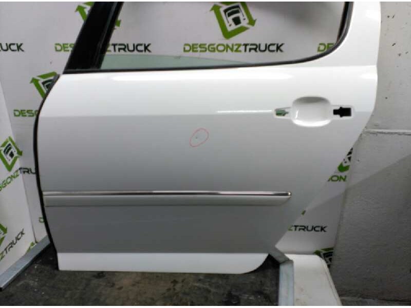 Recambio de puerta trasera izquierda para peugeot 407 sport referencia OEM IAM   