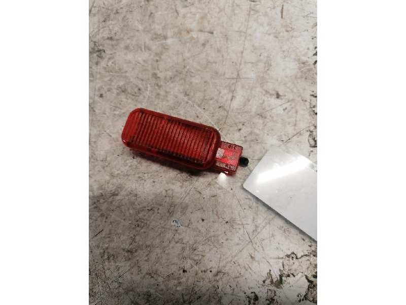 Recambio de luz interior para audi a8 (4e2) 3.7 quattro referencia OEM IAM   2 PINS