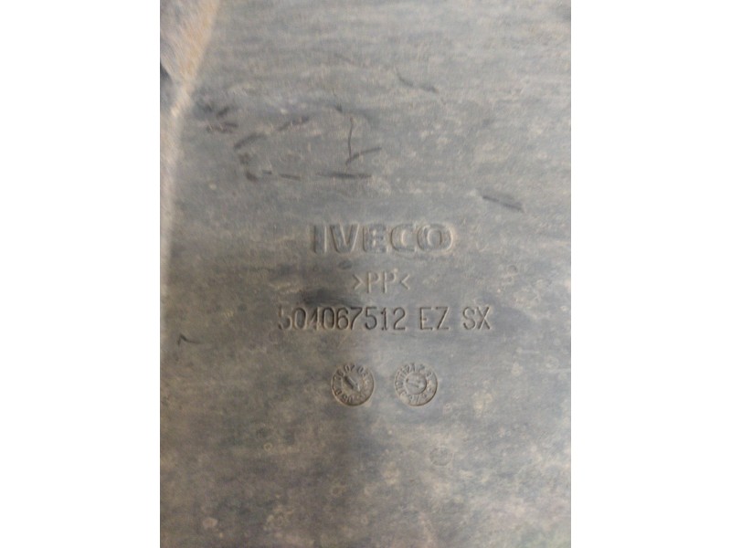 Recambio de guardabarros delantero izquierdo para iveco stralis (ad/at) 7.8 diesel referencia OEM IAM 504067512  