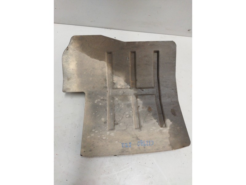 Recambio de guardabarros delantero izquierdo para iveco stralis (ad/at) 7.8 diesel referencia OEM IAM 504067512  