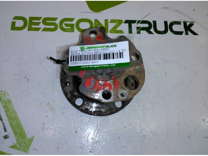 Recambio de buje trasero izquierdo para skoda octavia berlina (1u2) 1.9 tdi referencia OEM IAM   
