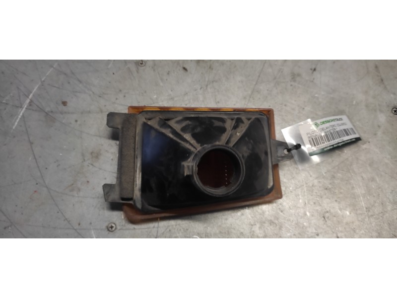 Recambio de piloto delantero izquierdo para renault master referencia OEM IAM   