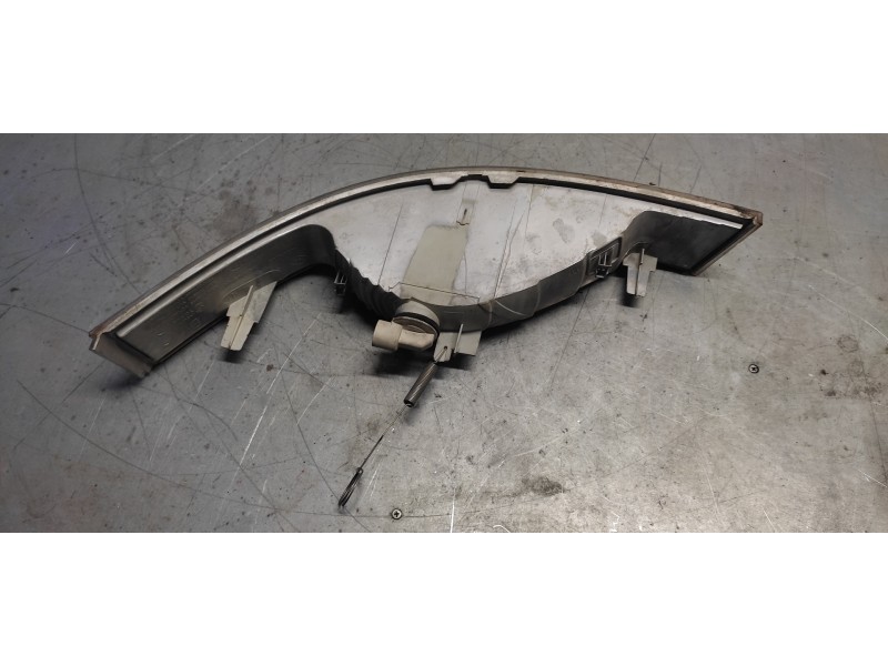 Recambio de piloto delantero derecho para renault master combi desde ´98 1.9 diesel referencia OEM IAM   