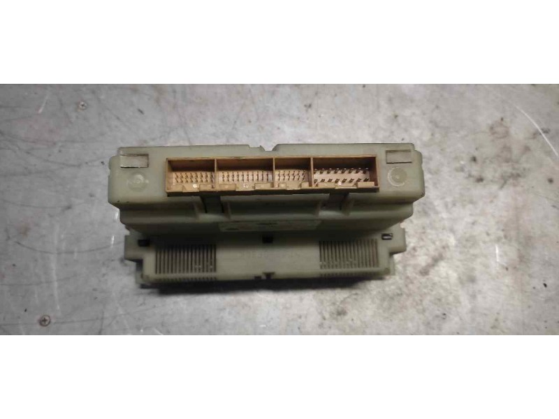 Recambio de mando climatizador para volkswagen golf iv berlina (1j1) 1.9 tdi referencia OEM IAM 3B1907044B  