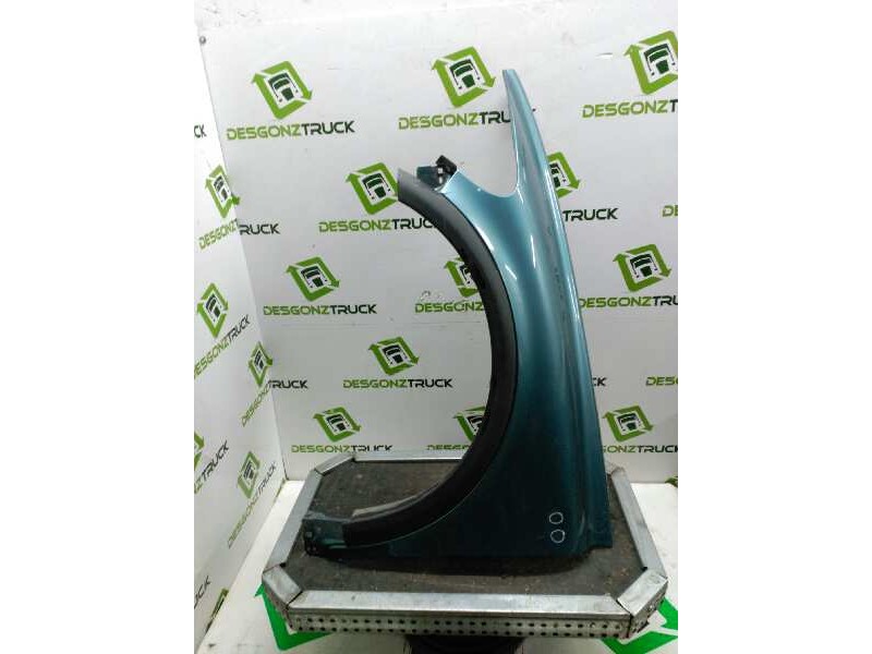 Recambio de aleta delantera izquierda para volvo c30 d5 r-design referencia OEM IAM   