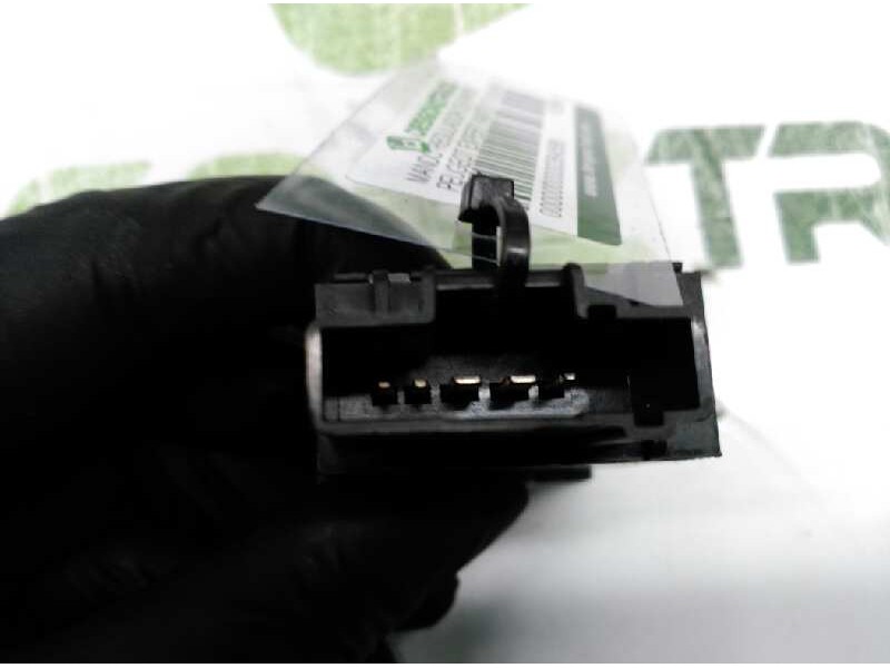 Recambio de mando regulador de faros para peugeot expert kasten standard furgón 220c referencia OEM IAM 1925698  