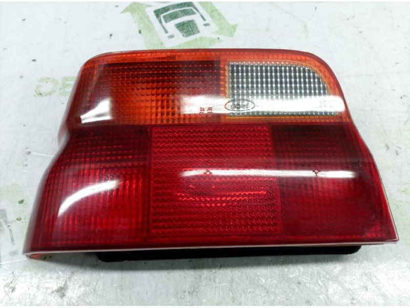 Recambio de piloto trasero izquierdo para ford orion celebration referencia OEM IAM 1052429  