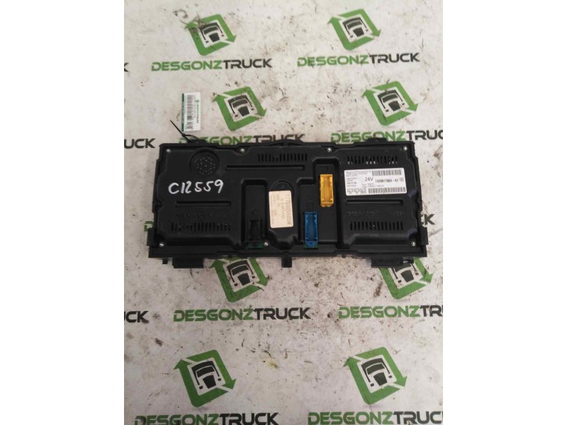 Recambio de cuadro instrumentos para renault magnum ab 2005 12.8 diesel referencia OEM IAM 7420977604 7422185288 