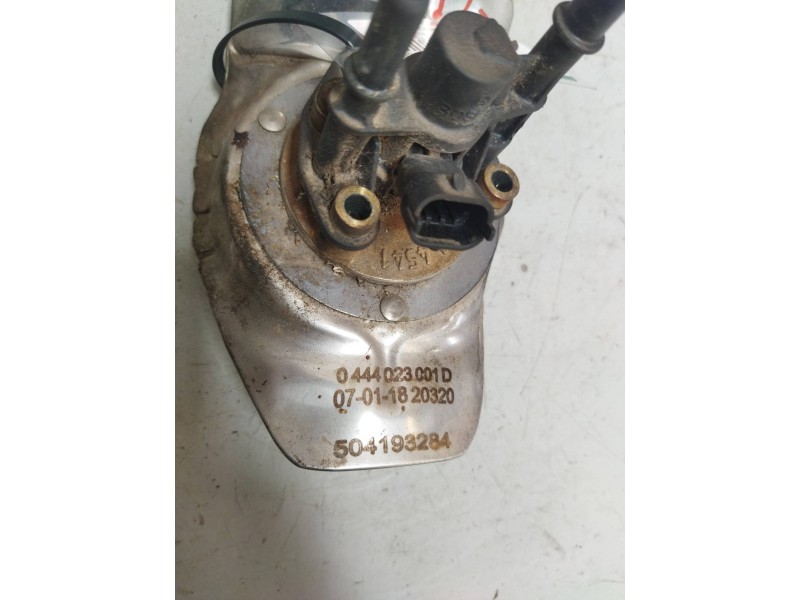 Recambio de inyector para iveco eurocargo tector referencia OEM IAM 504193284  INYECTOR ADBLUE