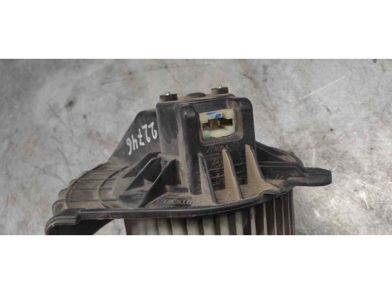 Recambio de ventilador calefaccion para renault kangoo profesional referencia OEM IAM 173830100 2 PINS 