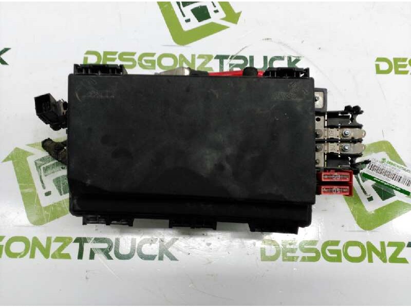 Recambio de caja reles / fusibles para opel astra h berlina 1.7 16v cdti referencia OEM IAM   