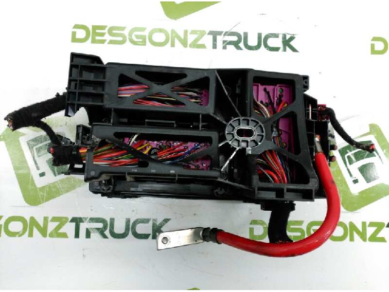 Recambio de caja reles / fusibles para opel astra h berlina 1.7 16v cdti referencia OEM IAM   