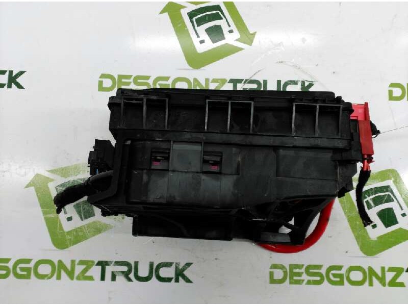 Recambio de caja reles / fusibles para opel astra h berlina 1.7 16v cdti referencia OEM IAM   
