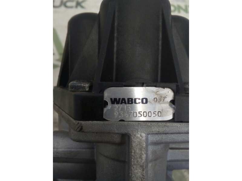 Recambio de valvula aire para mercedes trucks atego 1328 (279cv) referencia OEM IAM 9347050050  VALVULA CUADRUPLE PROTECCIO CIRC