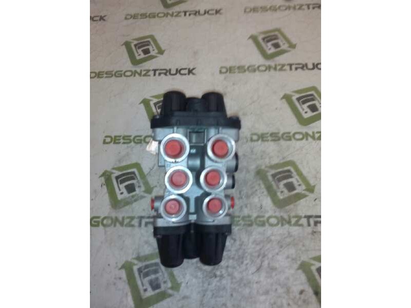 Recambio de valvula aire para mercedes trucks atego 1328 (279cv) referencia OEM IAM 9347050050  VALVULA CUADRUPLE PROTECCIO CIRC