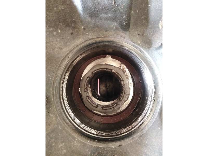 Recambio de buje delantero para renault premium route 2006 fas 4x2 larga distancia referencia OEM IAM   