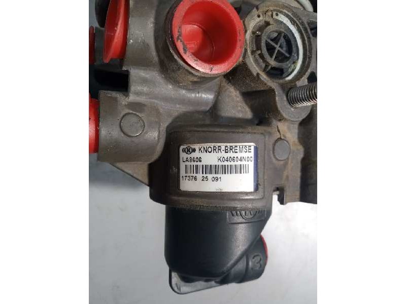 Recambio de valvula aire para iveco stralis (as) 10.3 diesel referencia OEM IAM 41211392 LA8606 K040604N00