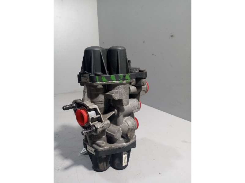 Recambio de valvula aire para mercedes trucks bus ..... referencia OEM IAM 9347050050  VALVULA SEXTUPLE