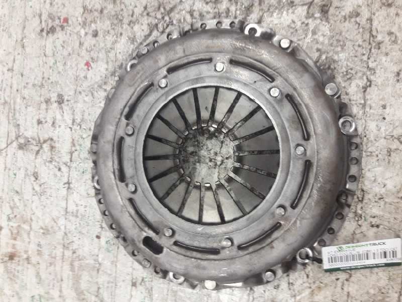 Recambio de kit embrague para ford focus lim. (cb8) titanium referencia OEM IAM AV617563CB 063082001106 AV617550C1B