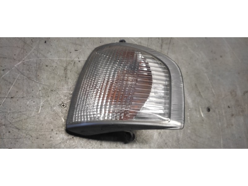 Recambio de piloto delantero izquierdo para ford escort berlina 1.3 referencia OEM IAM   