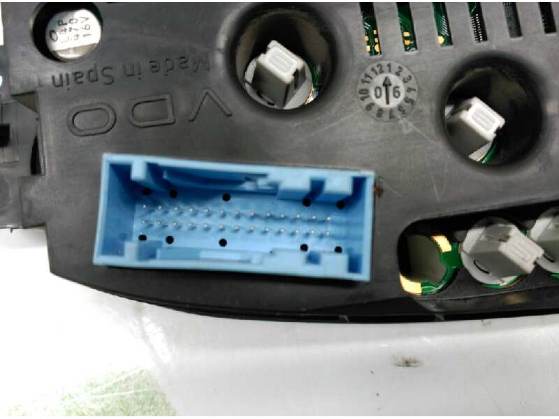 Recambio de cuadro instrumentos para citroën xsara picasso 1.6 hdi 110 exclusive referencia OEM IAM 87001377  