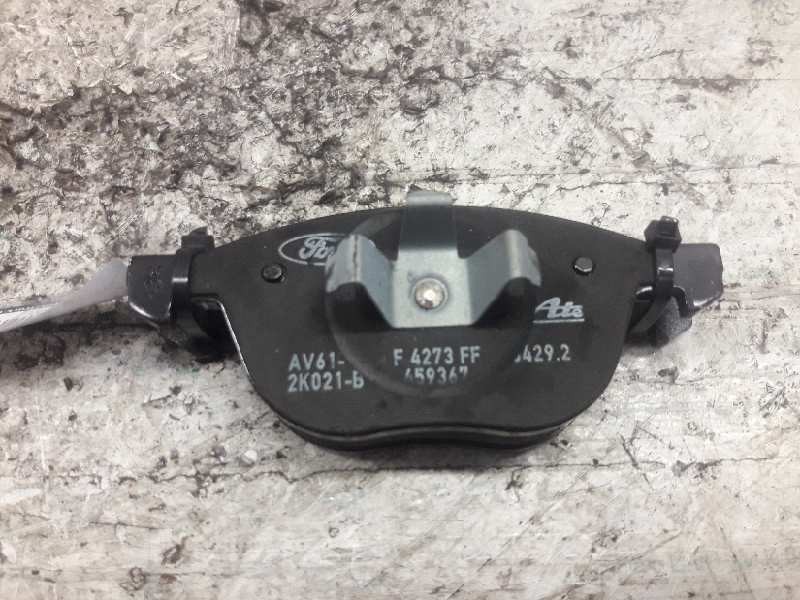 Recambio de pastillas de freno delanteras para ford focus lim. (cb8) titanium referencia OEM IAM AV612K021B F4273FF 