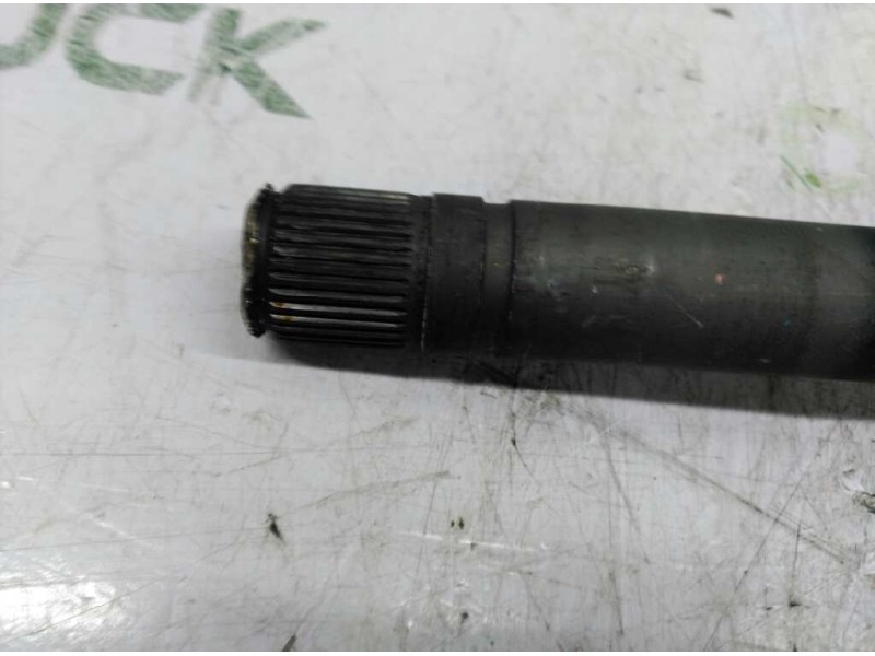 Recambio de transmision delantera derecha para nissan primastar (x83) caja cerrada batalla corta 2,7t referencia OEM IAM 8200169