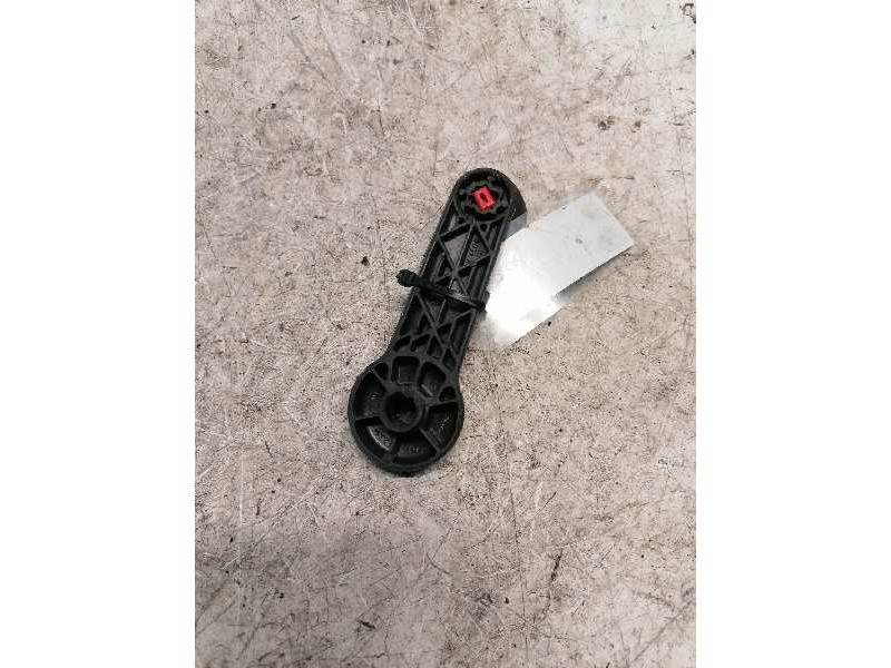 Recambio de maneta elevalunas trasera derecha para ford focus berlina (cap) 1.6 tdci cat referencia OEM IAM   